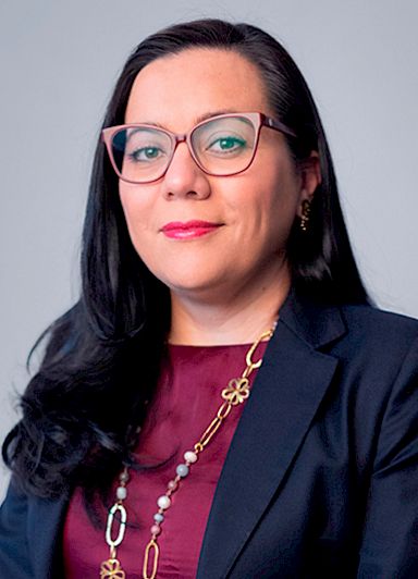 Paula Benavides