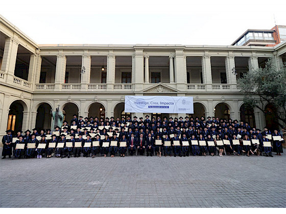 Estudiantes graduados