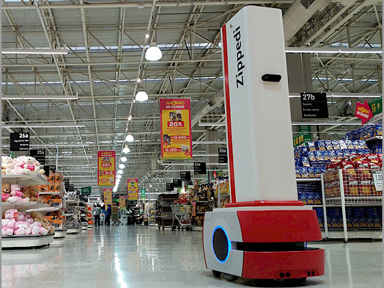 Robot Zippedi al interior de un supermercado.