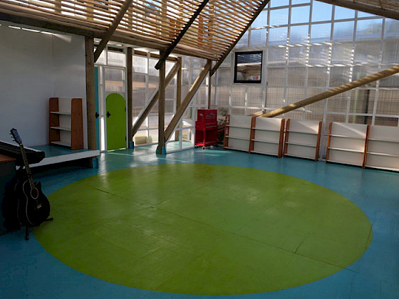 Sala Taller de Ciencias y Arte de la escuela de Cáhuil.- Foto FCB