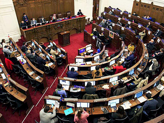 Sesión de la Comisión Constituyente. Foto La Tercera