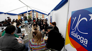 Ciclo de Debates Constitucionales UC.- Foto Dirección de Comunicaciones