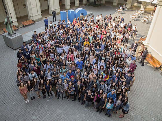 Alumnos en el proceso de admisión de Talento e Inclusión