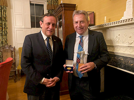 Rector Ignacio Sánchez con Rector Universidad de Edimburgo.