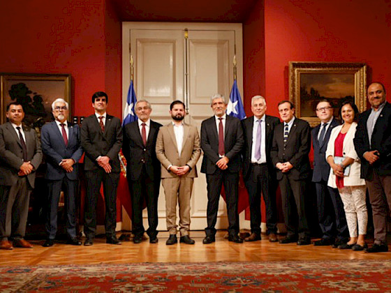 Rectores G9 con el presidente Boric, el ministro de educación y la subsecretaria en La Moneda. Foto César Cortés.