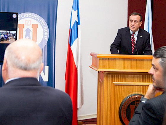 Rector Ignacio Sánchez  en UCN.- Foto Comunicaciones UCN