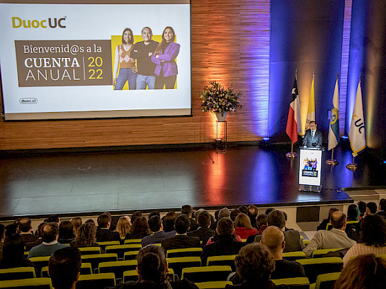Rector Ignacio Sánchez en la Cuenta Anual 2022 del Duoc UC. Foto Duoc UC