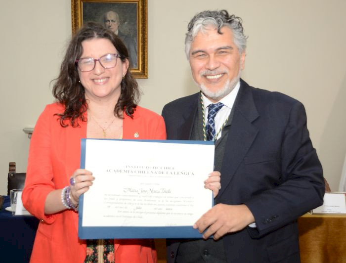 imagen correspondiente a la noticia: "Profesora María José Navia es nombrada miembro correspondiente de la Academia Chilena de la Lengua"