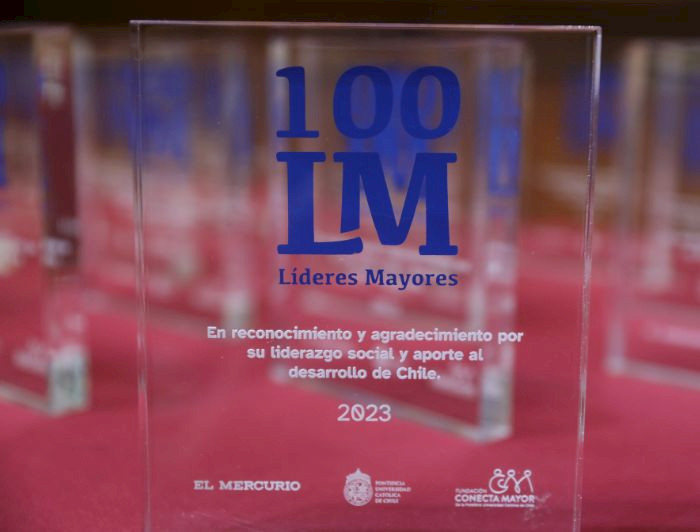 imagen correspondiente a la noticia: "Por cuarto año consecutivo “100 Líderes Mayores” abre sus postulaciones"