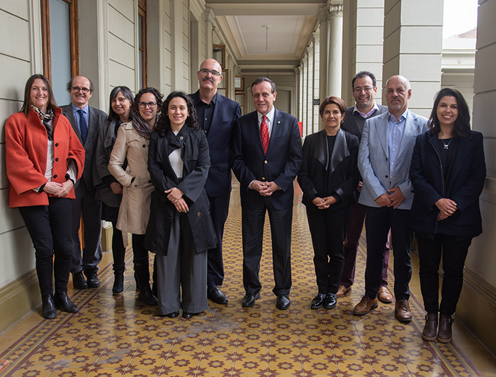 Visita de oficiales de Iniciativa Global de Evaluación GEI, con parte del equipo CLEAR-LAC, junto con el rector Ignacio Sánchez. 