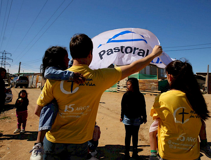 imagen correspondiente a la noticia: "Donaciones de la comunidad UC fueron entregadas a familias del campamento Naciones Unidas"