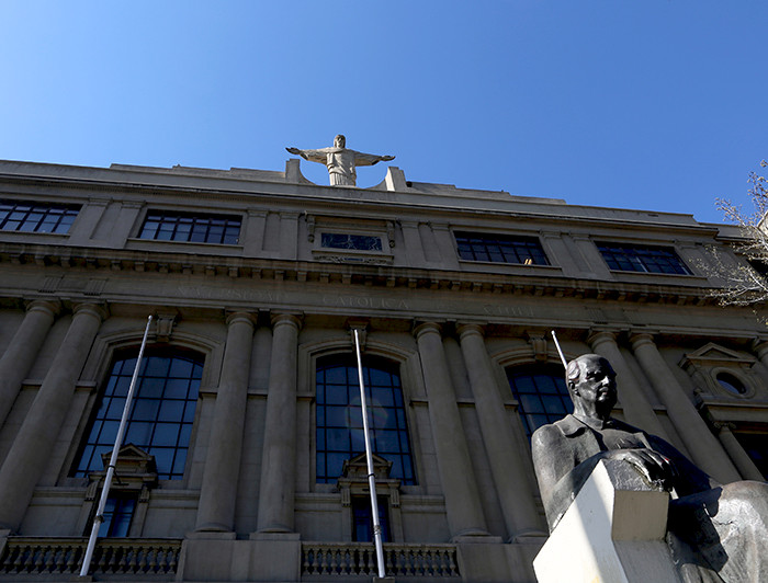 imagen correspondiente a la noticia: "UC lanza plan piloto de insignias digitales para la educación continua"