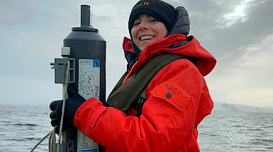 Marianne Buscaglia durante su investigación en el océano.