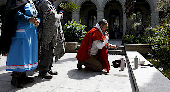 Ceremonia mapuche en la UC.- Foto Dirección de Comunicaciones