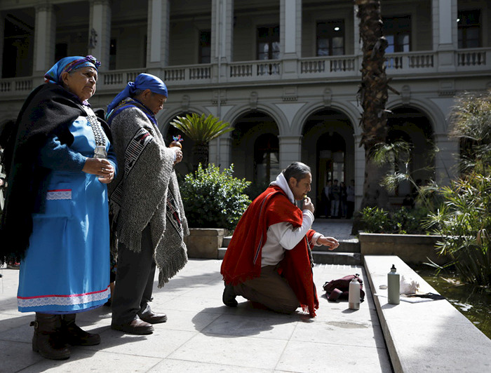 Ceremonia mapuche en la UC.- Foto Dirección de Comunicaciones