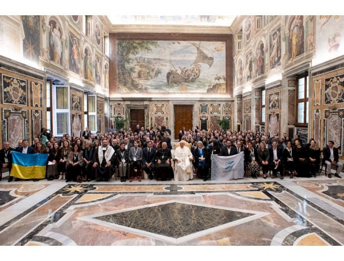 imagen correspondiente a la noticia: "UC Chile Marks Two Decades of Service-Learning with Pope Francis in Rome"