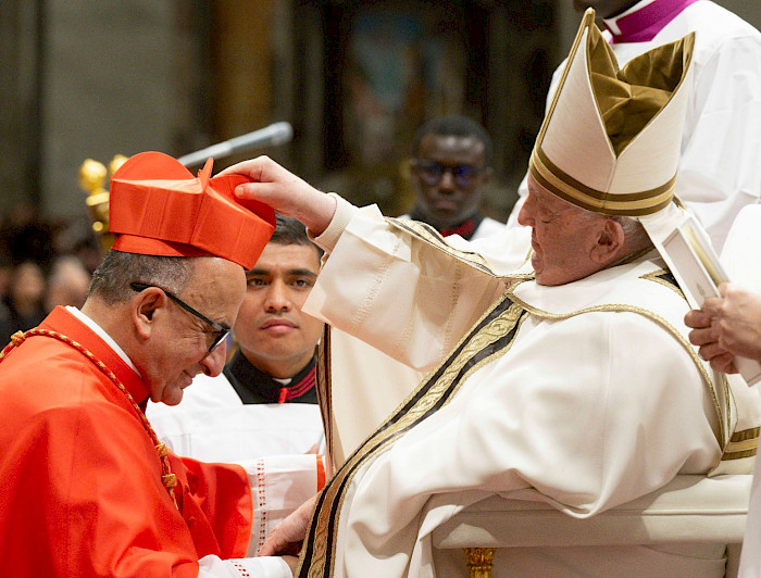 El Papa Francisco junto a monseñor Chomali