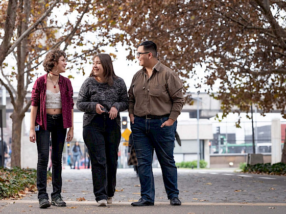 Estudiantes en el patio