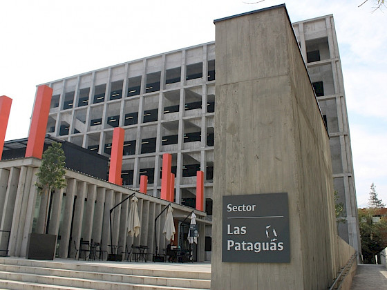 Edificio aulas pataguas