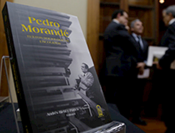 imagen correspondiente a la noticia: "Obra inédita del sociólogo UC Pedro Morandé reúne 19 de sus textos más relevantes"