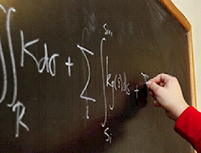 imagen correspondiente a la noticia: "Facultad de Matemáticas ofrecerá escuela de verano para profesores"