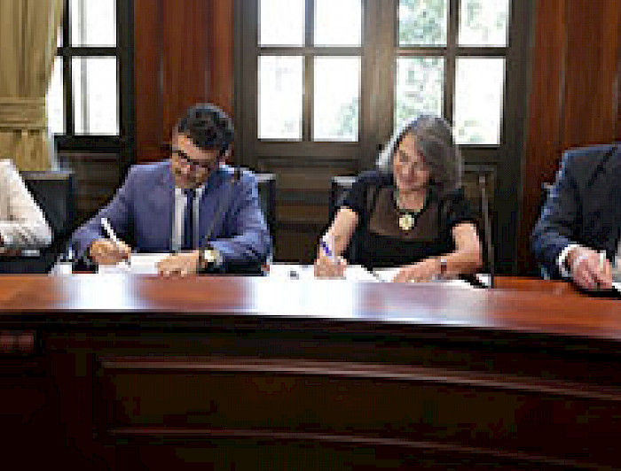 imagen correspondiente a la noticia: "UC firma acuerdo con universidades suecas para realización de Foro Chile-Suecia 2017"